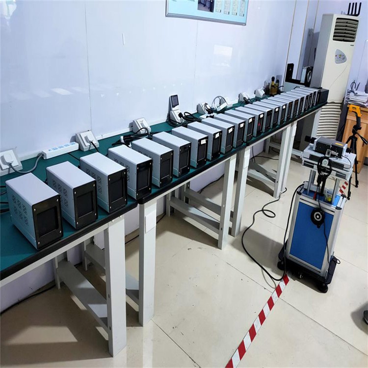 黑體爐（白長(zhǎng) ）.jpg